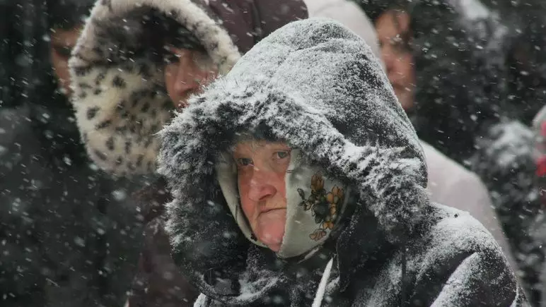 12 județe și Capitala, sub cod portocaliu de ninsori și viscol puternic. Stratul de zăpadă poate ajunge până la 50 de cm